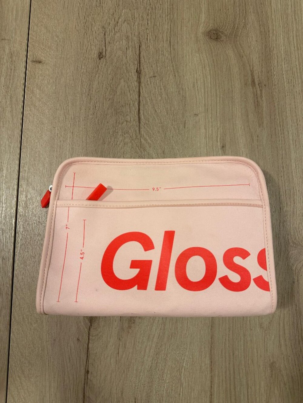 Glossier - The Beauty Bag